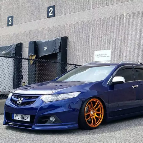 Вставка между клыками переднего бампера Modulo для Honda Accord (VIII gen)(2008-2013) купить недорого с доставкой в Ишим