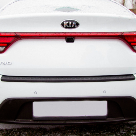 Защитная накладка на задний бампер KIA Rio (2017-н.в., седан) купить недорого с доставкой в Ишим