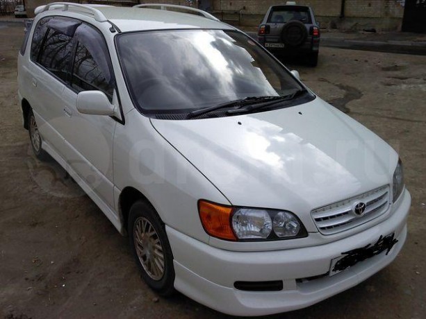 Накладка на передний бампер "Aero Touring" (сток) Toyota Ipsum купить недорого с доставкой в Ишим