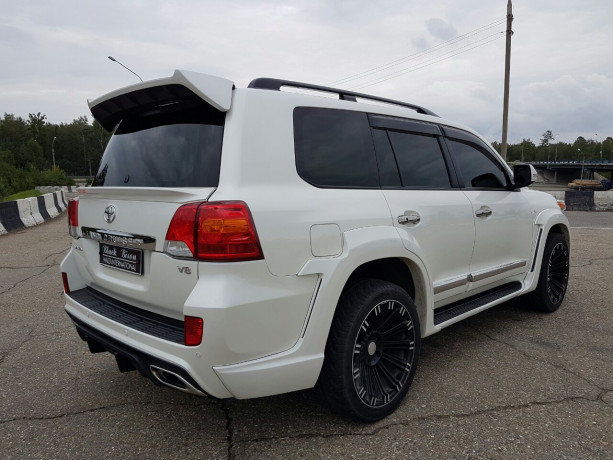 Спойлер под заднее стекло "WALD" Toyota Land Cruiser 200 купить недорого с доставкой в Ишим