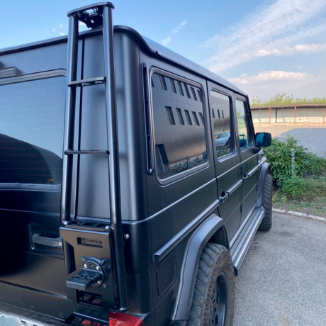Кронштейн для крепления экспедиционной канистры на лестнице для Mercedes-Benz G-class купить недорого с доставкой в Ишим