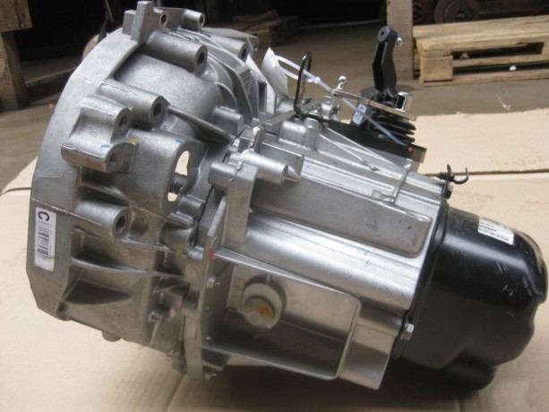 Механическая коробка переключения передач (МКПП 5-ст.) Renault JR5-514, двигатель К4М  1.6 16V, новая, оригинал 320106193R 8200934990 купить недорого с доставкой в Ишим