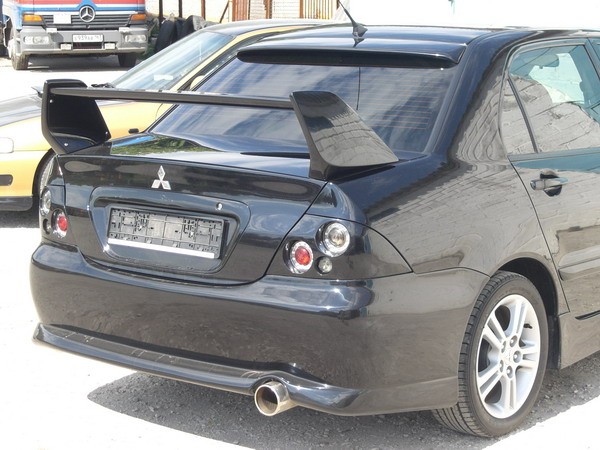 Корпуса под заднюю модульную оптику для Mitsubishi Lancer IX (2003-2009) купить недорого с доставкой в Ишим