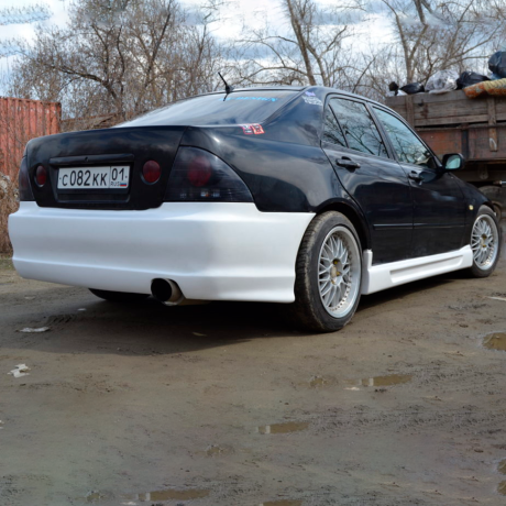 Бампер задний "HIPPOSLEEK custom" для Lexus IS, Toyota Altezza купить недорого с доставкой в Ишим