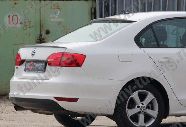 Козырек на заднее стекло для Volkswagen Jetta VI (2010-н.в.) купить недорого с доставкой в Ишим