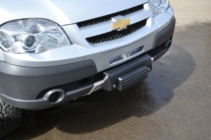 Кронштейн стационарной лебёдки передний для Chevrolet Niv@ купить недорого с доставкой в Ишим